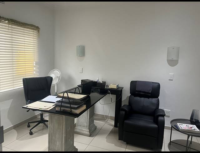 4 BEDROOM HOUSE TO LET IN WATERKLOOF RIDGE